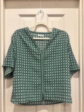 Max Studio Green Geo-Print V-Neck Short Sleeve Blouse